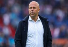 Arne Slot komentuje incydent samochodowy podczas parady Liverpoolu