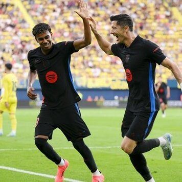 Lewandowski dzięki niemu znów czuje się jak nastolatek w Barcelonie