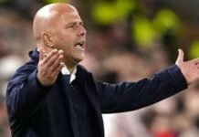 Arne Slot zareagował na czerwoną kartkę w meczu Liverpoolu z Evertonem