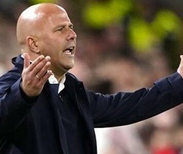 Arne Slot zareagował na czerwoną kartkę w meczu Liverpoolu z Evertonem