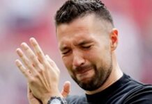 Trener Ajaxu zdecydował się opuścić klub