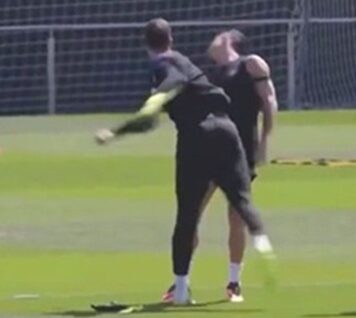 Szczęsny „znokautował” Lewandowskiego na treningu w Barcelonie (VIDEO)