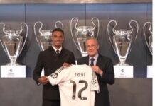 Dwunastka na koszulce i skrócone nazwisko