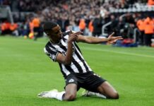 „Sroki” kontynuują presję na rynku transferowym