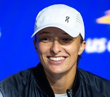 Iga Świątek skupiona przed pojedynkiem z Danielle Collins