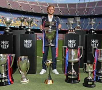 Były gwiazdor Barcelony ogłasza przejście na emeryturę