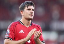 Wszystko wskazuje na kolejny sezon obrońcy w Manchesterze